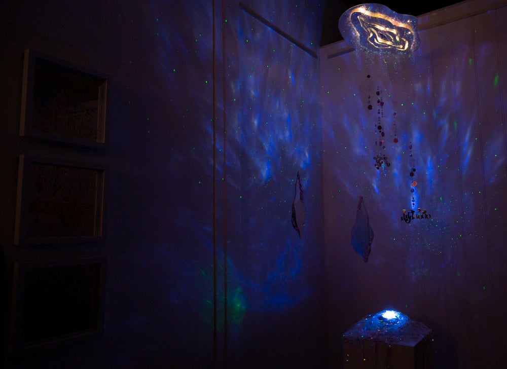 OoOshhh | Holographic Sticker